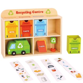 Tooky Toy Co Pusat Daur Ulang (Recycling Centre)